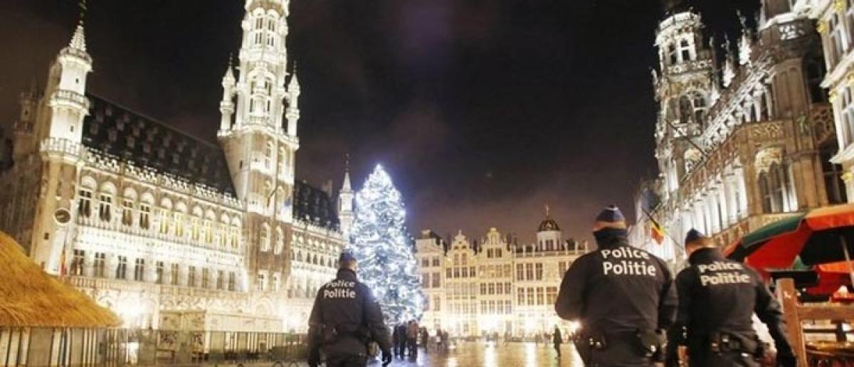 US travel advisory for American citizens post terror attacks in Paris